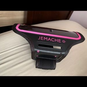 iPhone workout holder